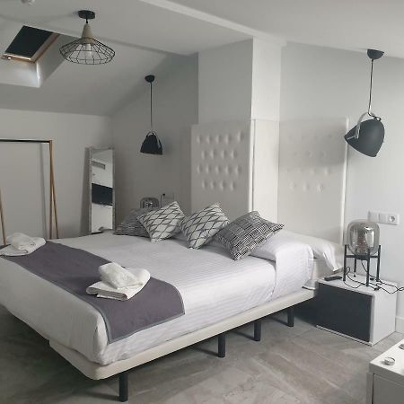 Apartamentos Hostal Cabanas Carboneras de Guadazaón 外观 照片