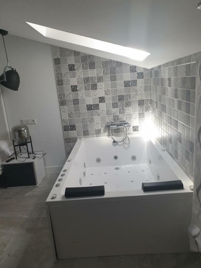 Apartamentos Hostal Cabanas Carboneras de Guadazaón 外观 照片