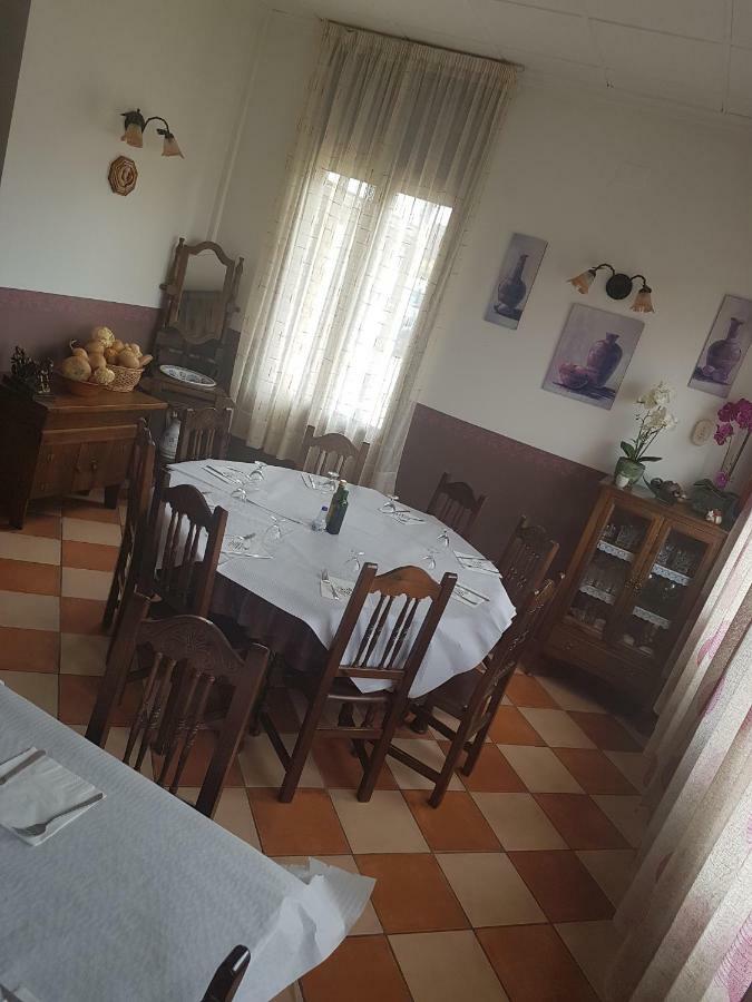 Apartamentos Hostal Cabanas Carboneras de Guadazaón 外观 照片