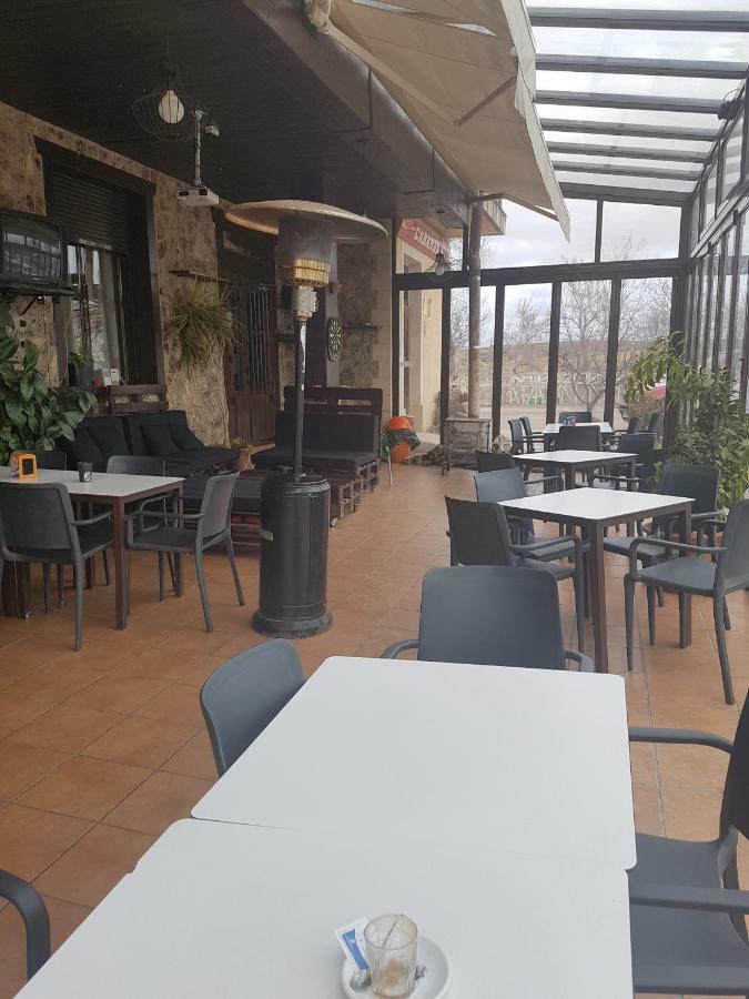 Apartamentos Hostal Cabanas Carboneras de Guadazaón 外观 照片